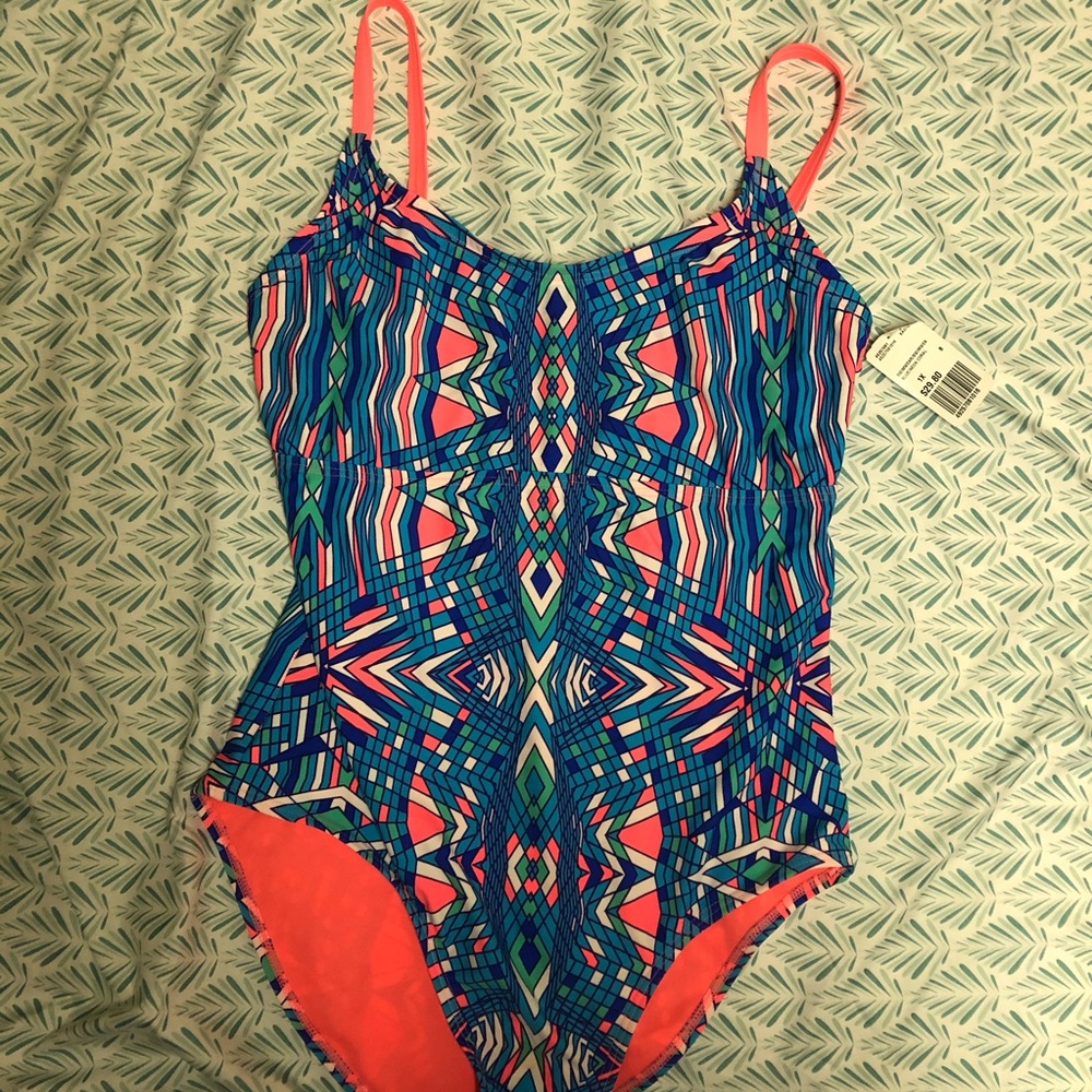 CUTE PLUS SIZED COLORFUL STRING BACK SWIMSUIT